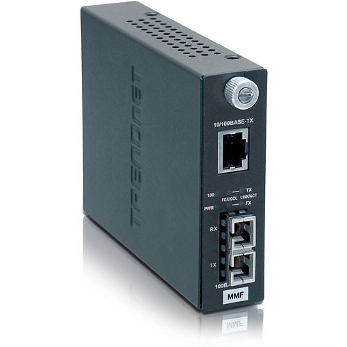 DES-1008F Switch 8 ports 10/100 Mbps avec 1 port Fibre Optique